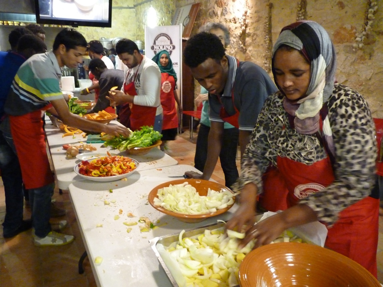 “Dimmi che mangi e ti dirò chi sei”, l’integrazione in cucina
