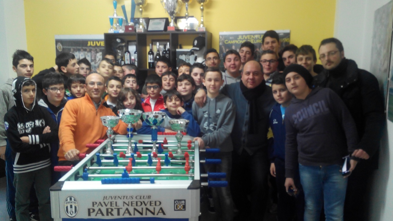 Torneo di calcio balilla allo Juventus club di Partanna