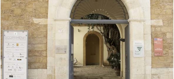 Conferenza su “Santuari e Ipogei di Finziade: ultima fondazione greca di Sicilia”