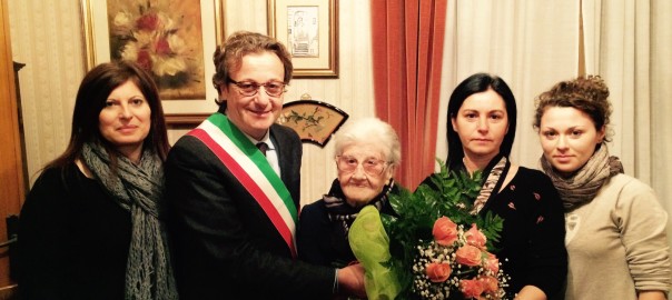 Il Sindaco festeggia i 100 anni della prof.ssa Piera Coniglio