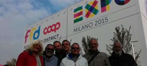 Un gruppo di tonnaroti favignanesi in trasferta all’Expo di Milano 2015