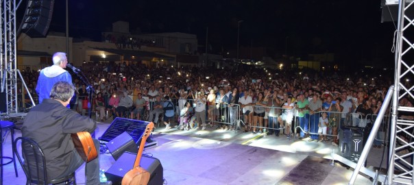 Migliaia di persone domenica sera al concerto di Vecchioni a Petrosino