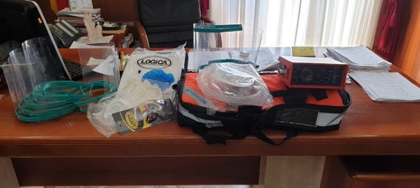 Partanna, donato un ventilatore polmonare, tute, mascherine, calzari, visiere e occhiali protettivi all’ospedale di Castelvetrano