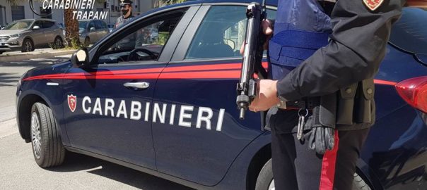 Denunce e rinvenimento di droga tra le siepi dopo i controlli a tappeto dei Carabinieri