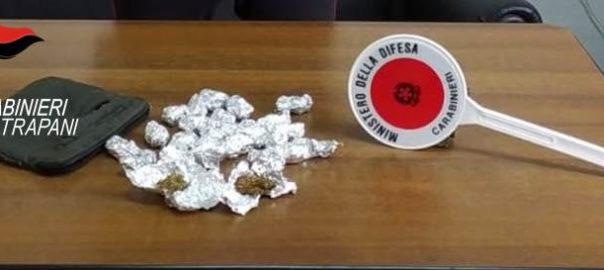 Attività antidroga dei Carabinieri ad Alcamo: 2 arresti. Sequestrata cocaina e mariuana