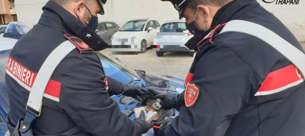 Droga sotto terra, arrestato dai carabinieri con le mani nel sacco Vito “Puci”