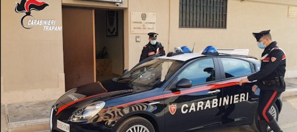 6 persone denunciate dai Carabinieri. Altre due segnalate alla prefettura per droga