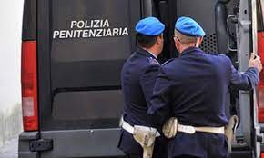 Sequestrato ‘pacchetto’ di droga per i detenuti del carcere di Catania