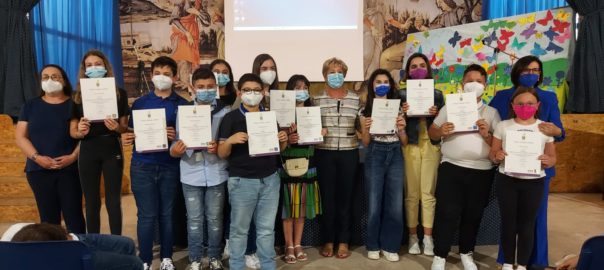 Consegnati gli attestati di certificazione linguistica Trinity all’I.C. Lombardo Radice Pappalardo