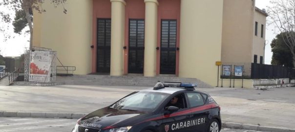 Spaccio di droga e presunta violazione del divieto di avvicinamento alla persona offesa: 2 arresti dei carabinieri