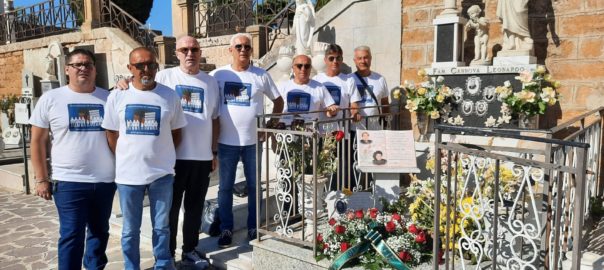 Una delegazione di Soci Gens Nova Sicilia rende omaggio alle tombe di Rita Atria e di Rosario Sciacca