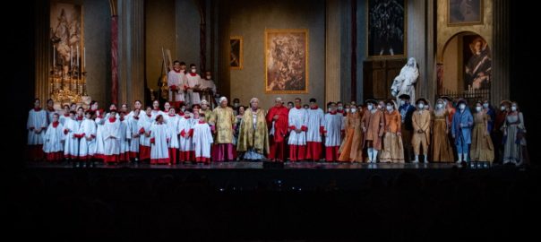 Buona la prima per Tosca: consenso di pubblico e un cast vocale di pregio