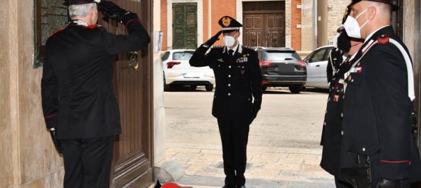 Visita alla stazione dei Carabinieri del generale di Corpo d’Armata Riccardo Galletta