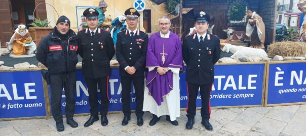 Messa di Natale celebrata dal cappellano militare don Falzone