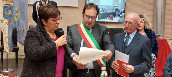 Alessandro Becchina, figlio del Maestro Gianbecchina, ha ricevuto la cittadinanza onoraria di Gangi