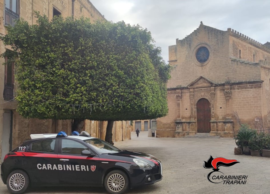 50enne denunciato dai Carabinieri di Castelvetrano per spaccio