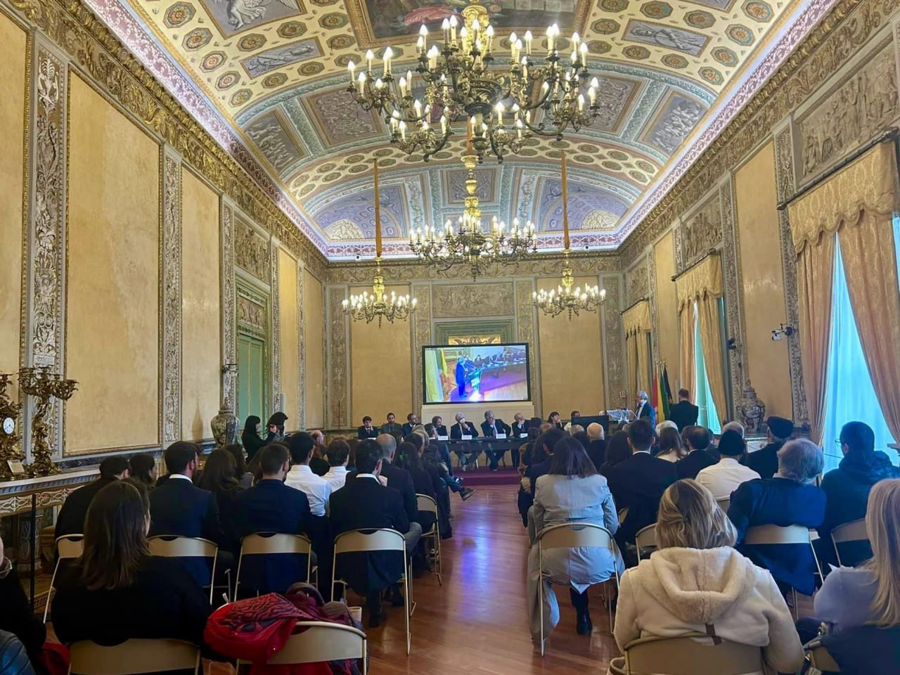 Primo convegno AUCLIS con 10 proposte per la rivitalizzazione- “normalizzazione”del siciliano come lingua