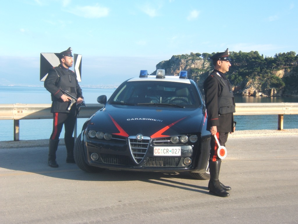 Alcamo, rintracciato ed arrestato il presunto autore di un furto e di una rapina commessi a distanza di poco tempo