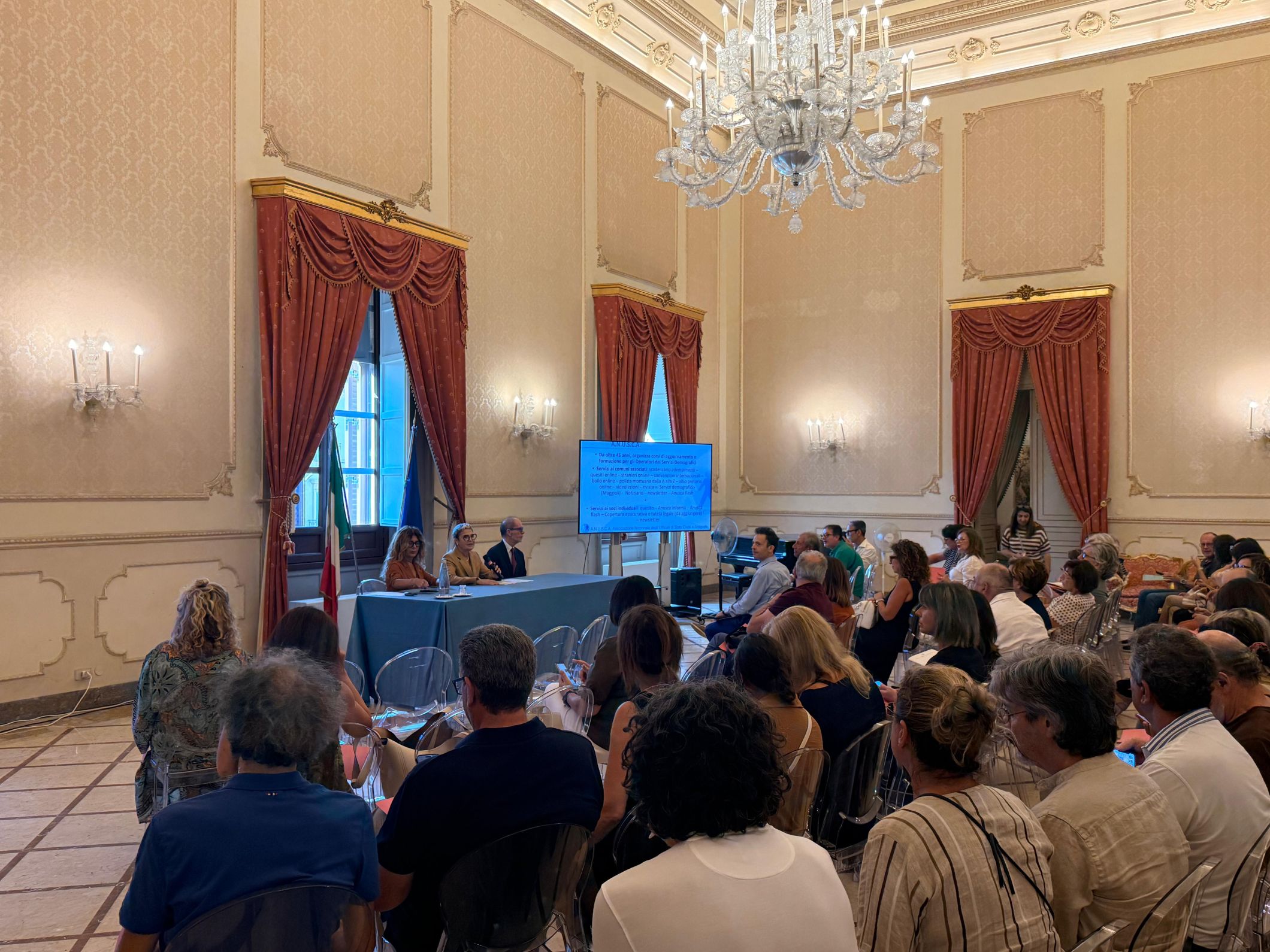 Giornata di Studio sulla cittadinanza “iure sanguinis” in Prefettura.Consegna dei diplomi di Ufficiale di Stato Civile